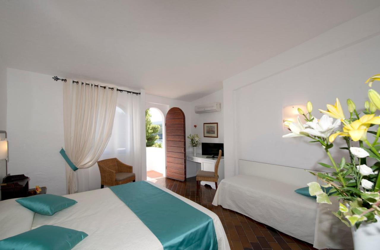Hotel Cala Di Mola Porto Azzurro Exteriör bild
